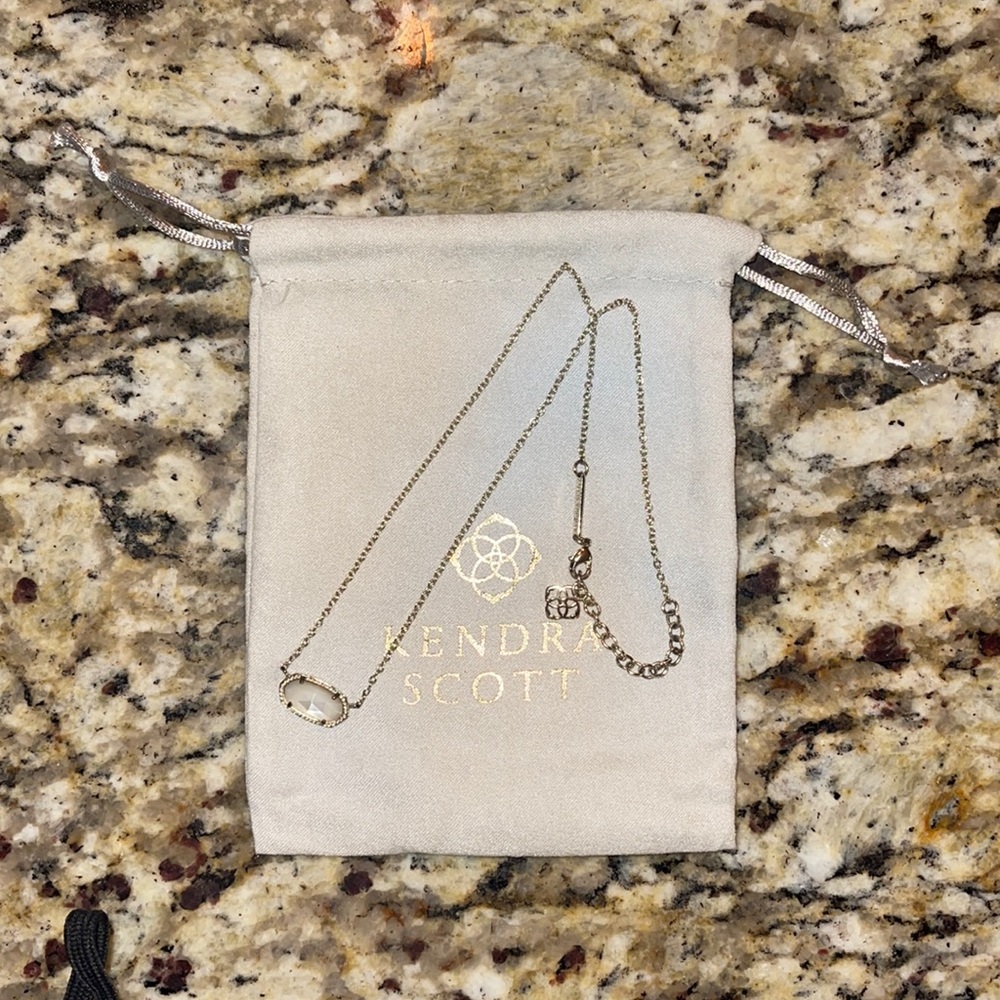 Kendra Scott Necklace